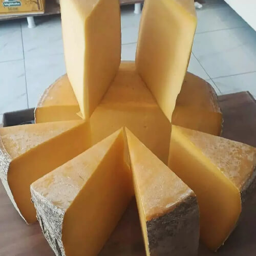 Kars Eski Kaşar Peyniri